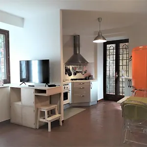 Ozanam Art Gallery , Roma Italia